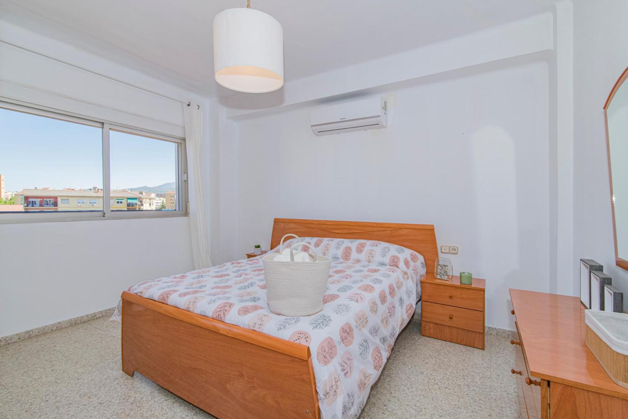 Delfin Retreat Con Terraza Junto A Parada De Metro